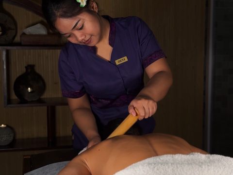 Креольський масаж (бамбуковими паличками)